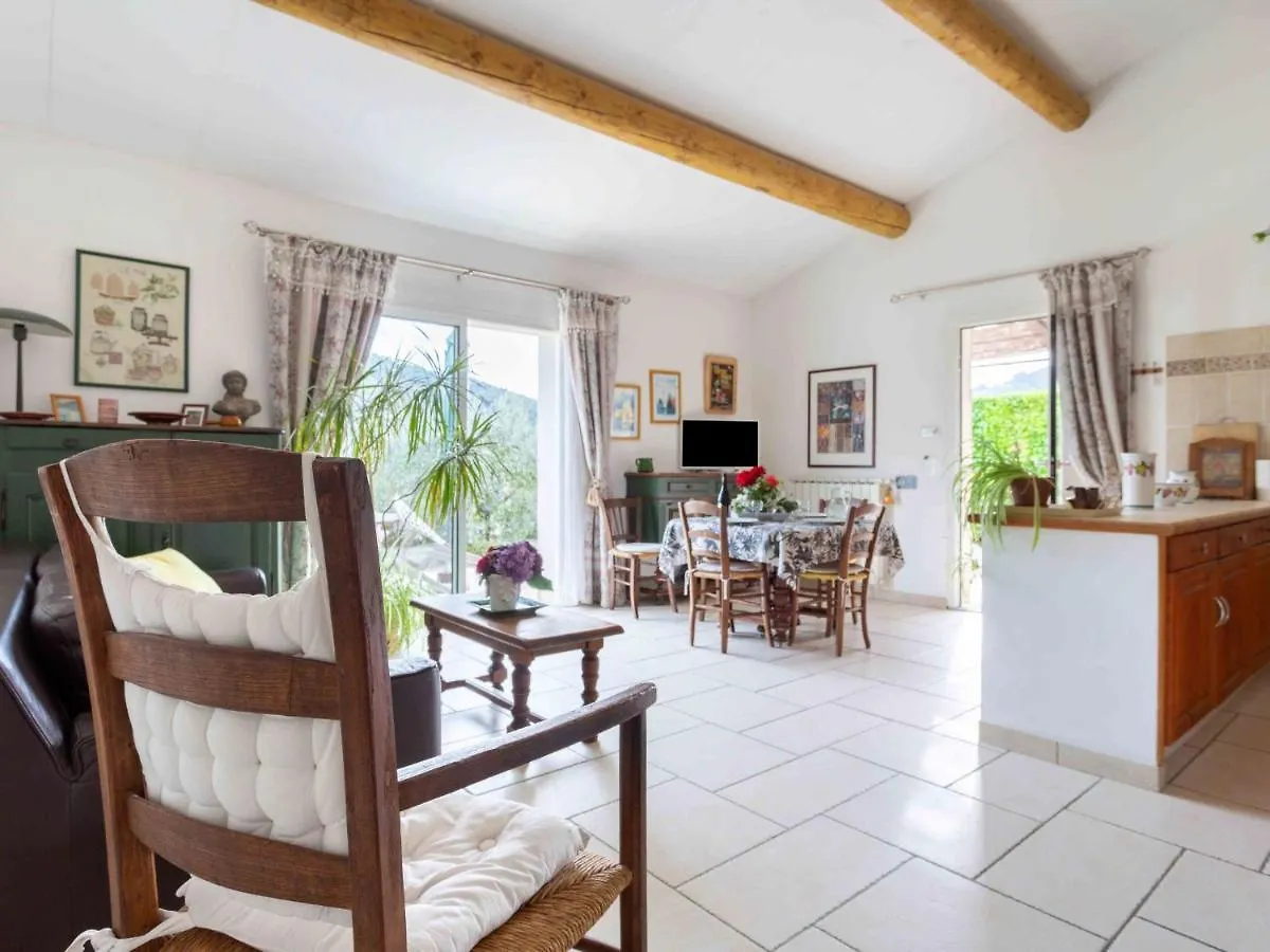 Holiday Home Les Vignes - Mbe100 By Interhome Menerbes France